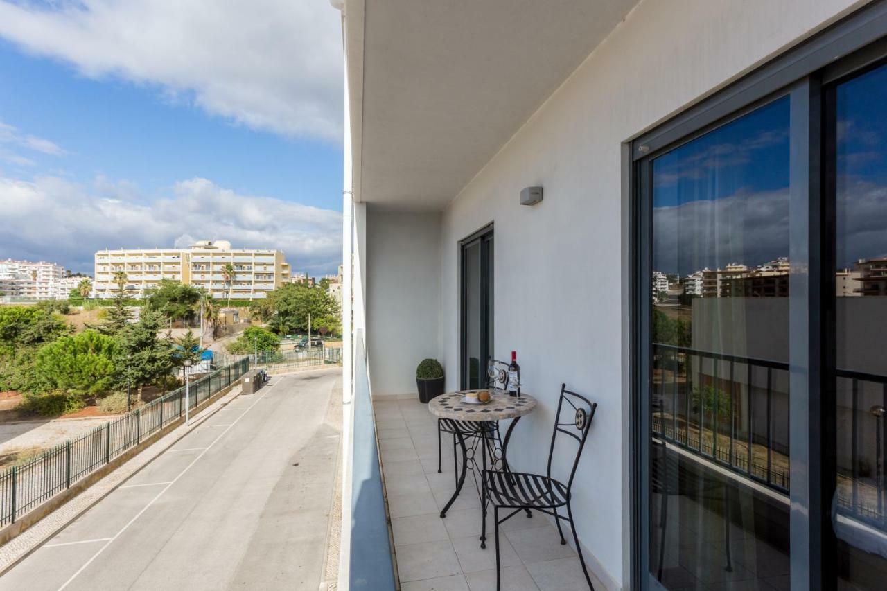 Lagos Marina Apartment With Pool & Gym Eksteriør bilde